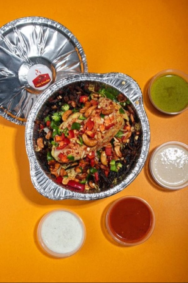 سبايسي كبسة  الدجاج بدون عظم (1-2)